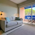 Apartment 4 Guests With Access To The Beachfrejus