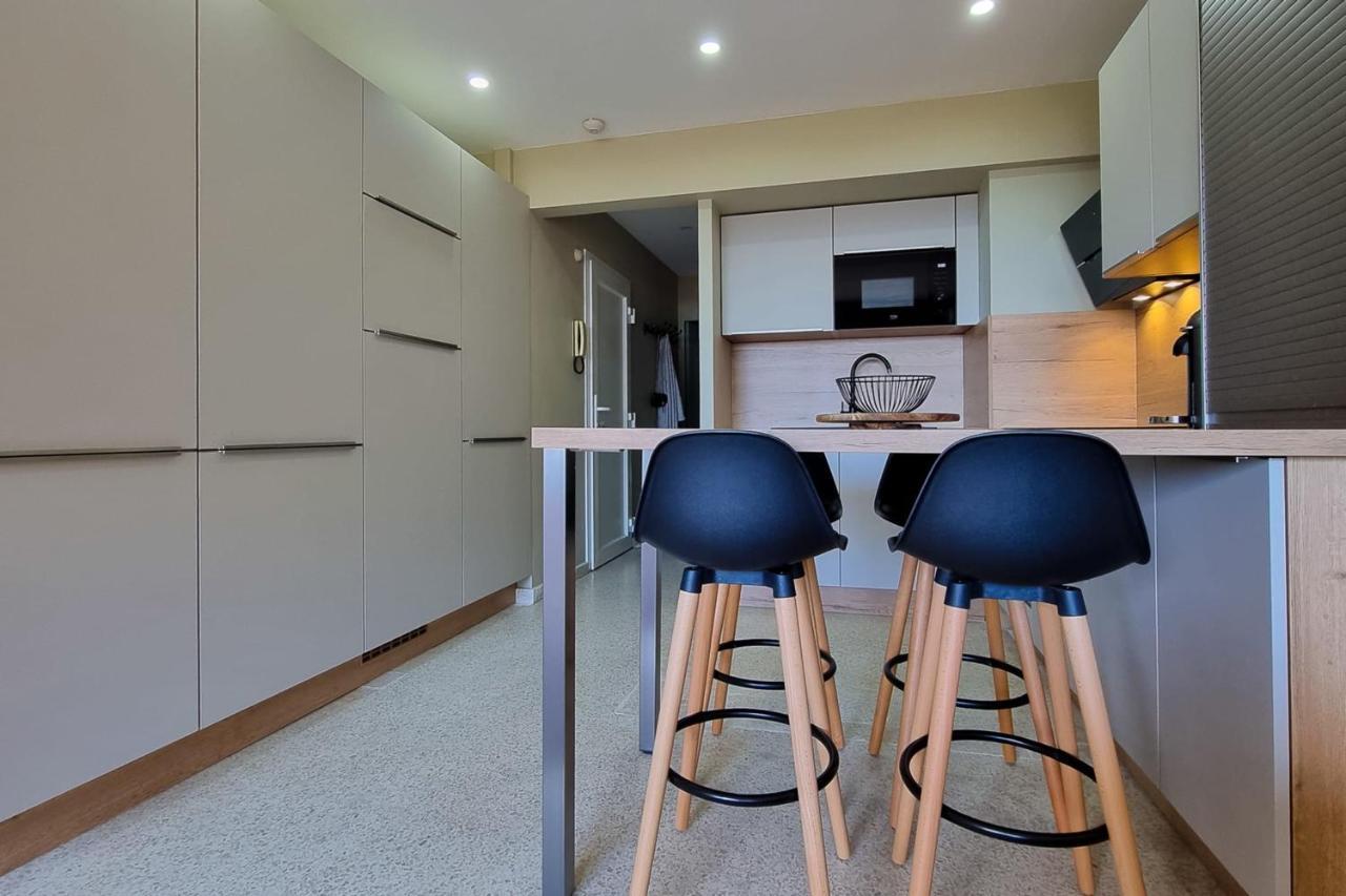 4 Guests With Access To The Beachfrejus Fréjus